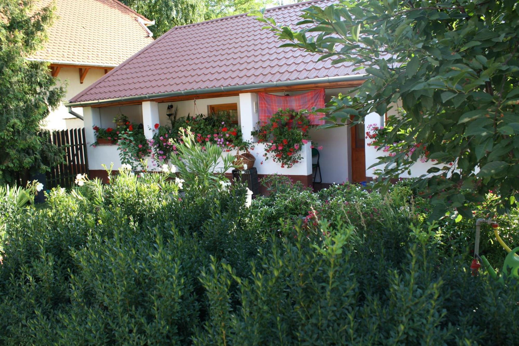 Hotel Adam Tanya Fogado Balázspuszta Exterior foto